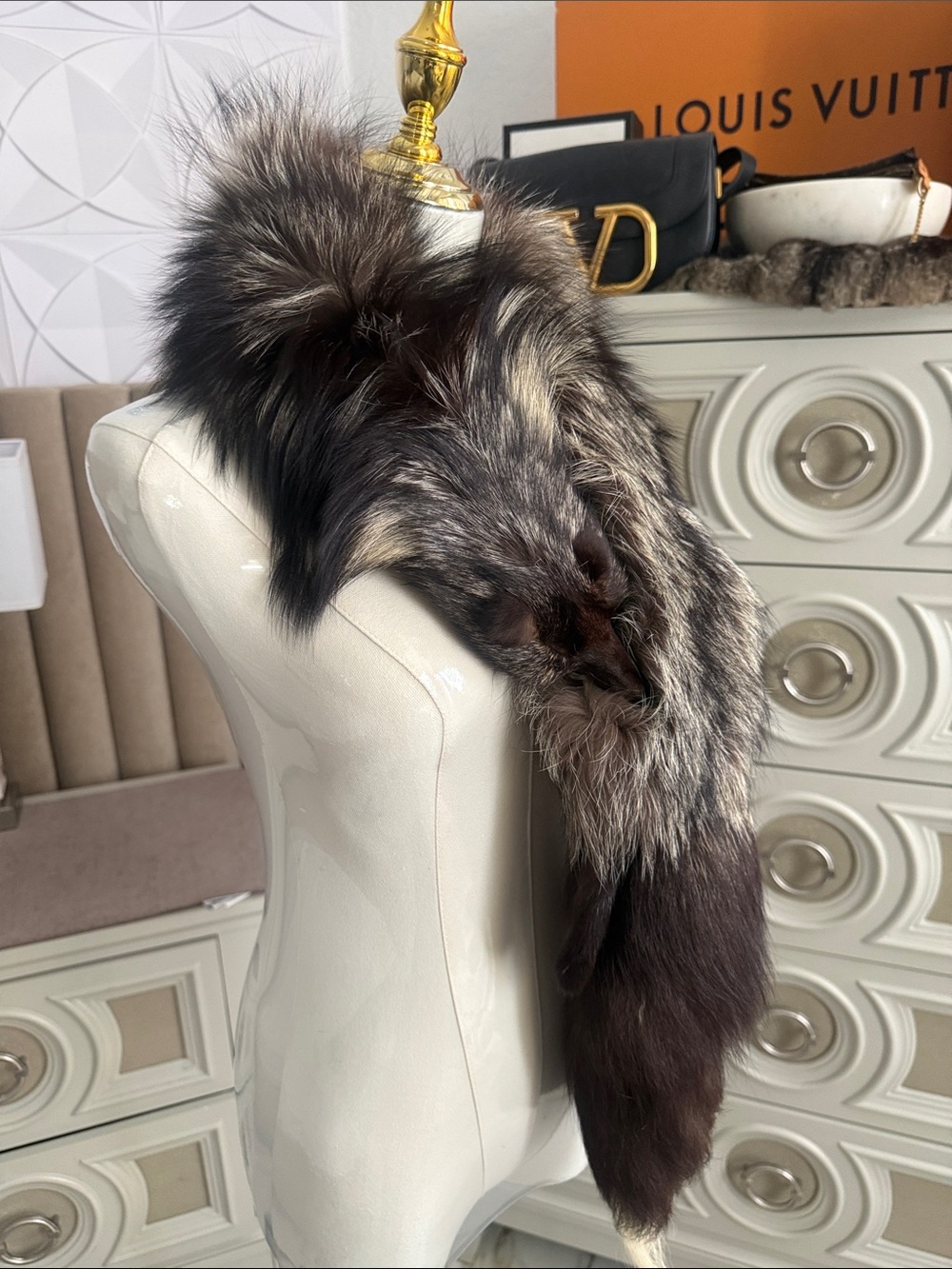 Real Fox silver fox fur scarf like new - Picture 2 of 10